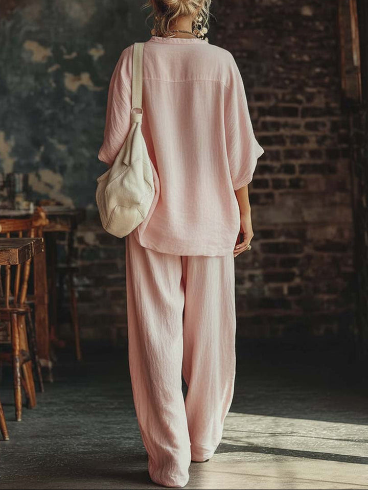 Zweiteiliges Set mit V-Ausschnitt-Top und weiter Hose