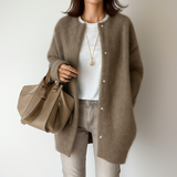 Silvia - Lange flauschige Strickjacke