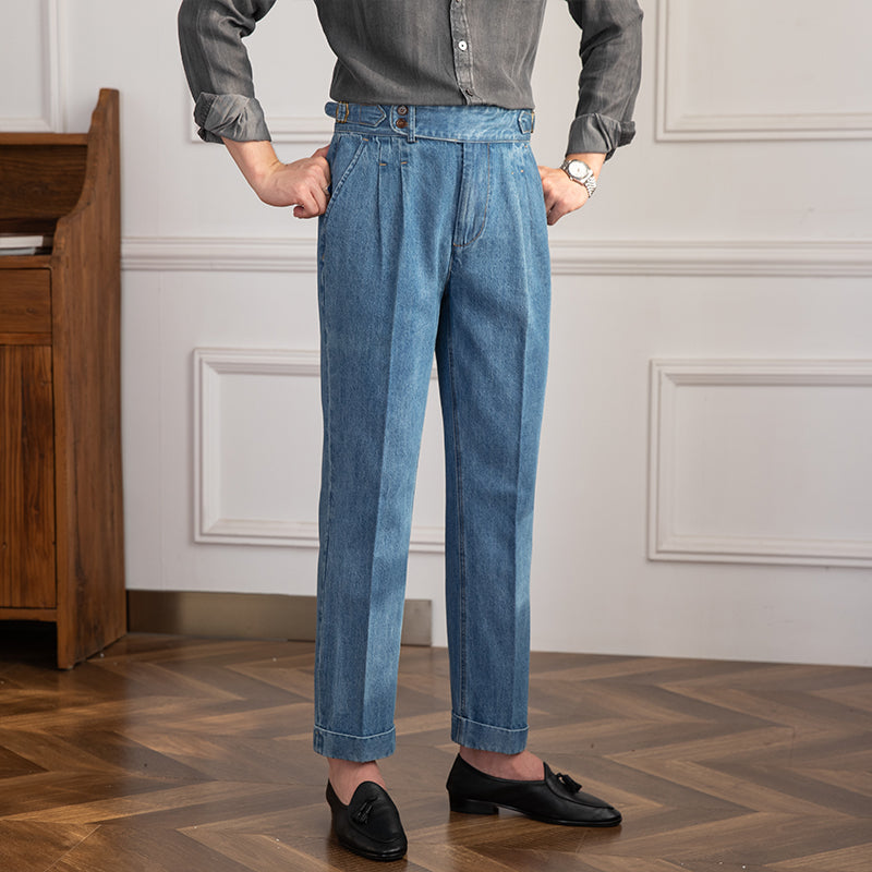 Sartoriale High-Waist Jeans mit Bundfalten in Blau