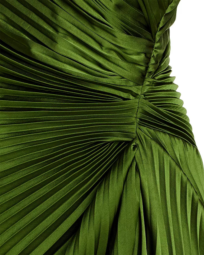 Asymmetrisches One-Shoulder-Kleid mit Plissee-Struktur
