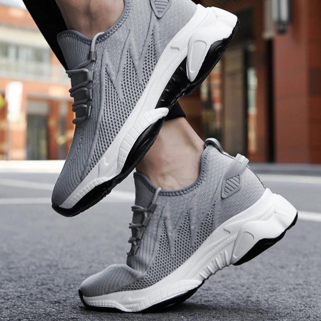 Chunky Urban-Sneaker mit Mesh-Details in Weiß