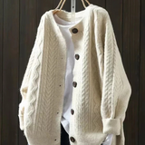 Marlene – Zopfstrickjacke in Creme