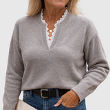 Zaryphine – Pullover mit Spitzenkragen