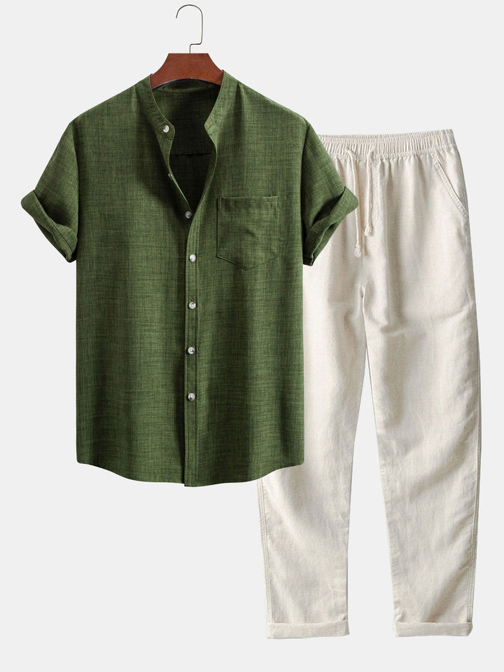 Zweiteiliges Sommer-Set: Stehkragenhemd & Helle Hose