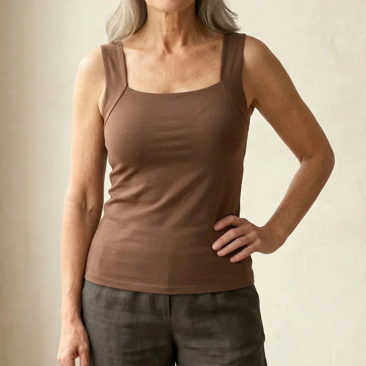 Braunes Damen-Tanktop mit breiten Trägern und Karree-Ausschnitt