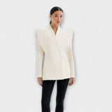 Valeria – Skulpturaler Schulterblazer