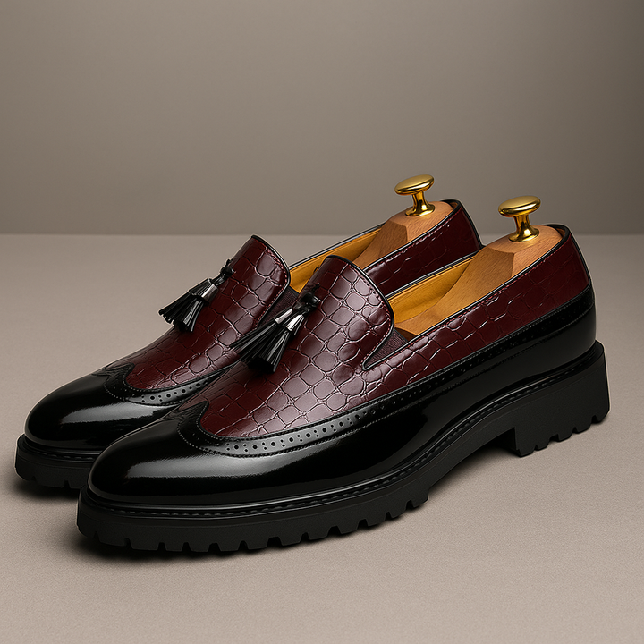 Chunky Tassel Loafer mit Krokodil-Prägung und Lackleder