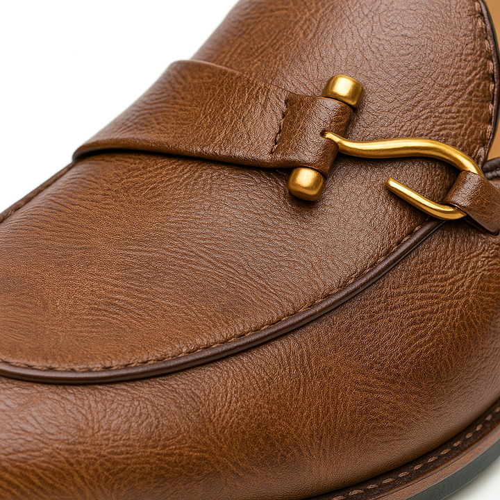 Klassischer Leder-Loafer mit edlem Metalldetail