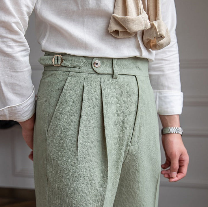 Sartoriale Sommerhose mit Bundfalten in Salbeigrün
