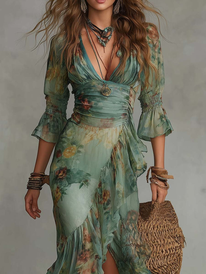 Boho-Maxikleid aus Chiffon in Salbeigrün mit Blumenmuster