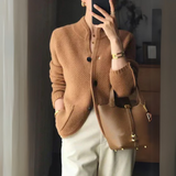 Sybille – Strickjacke mit Knopfärmeln