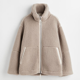 Heike – Kuschelige Teddyjacke im Kontrast-Look