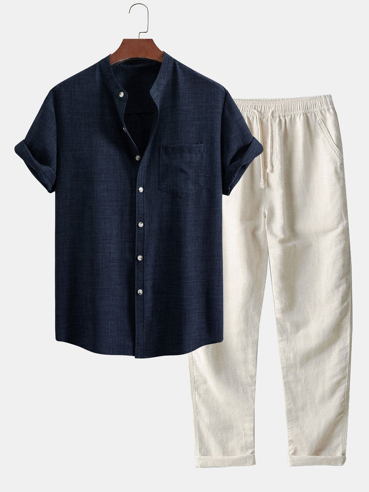 Zweiteiliges Sommer-Set: Stehkragenhemd & Helle Hose