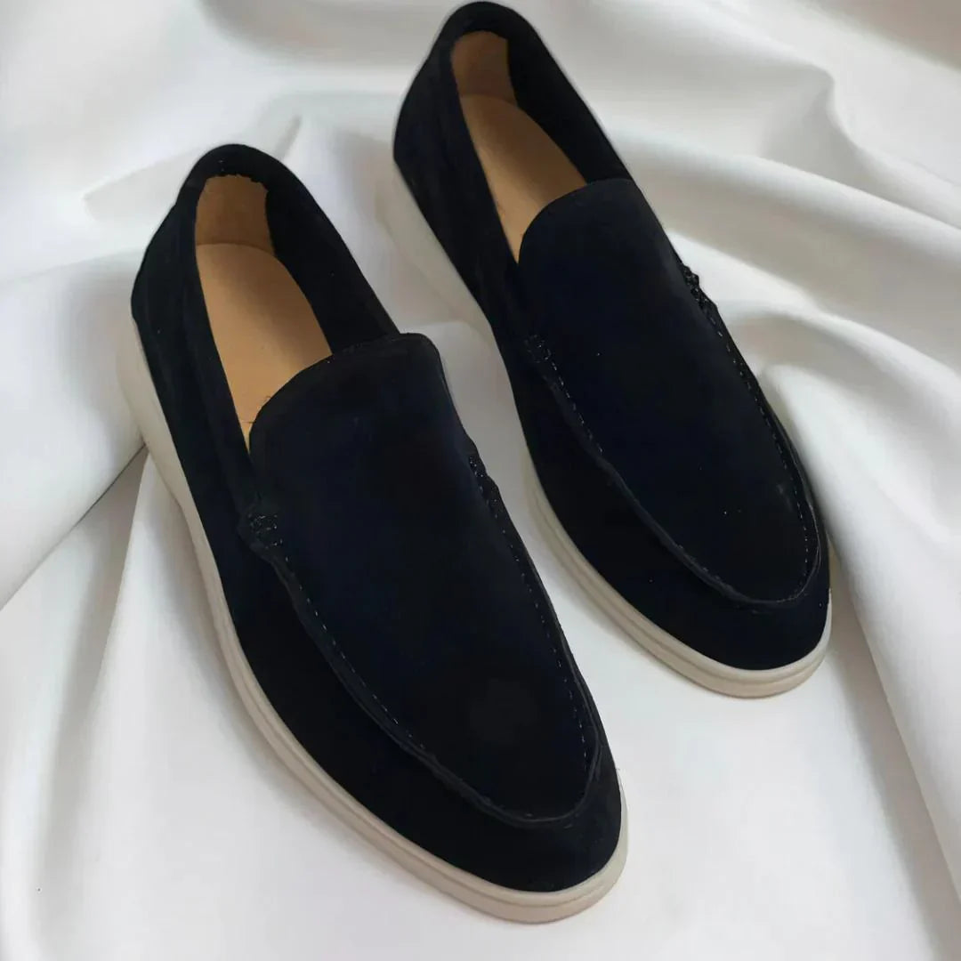 Elegante Herren-Loafer aus Wildleder in Taupe