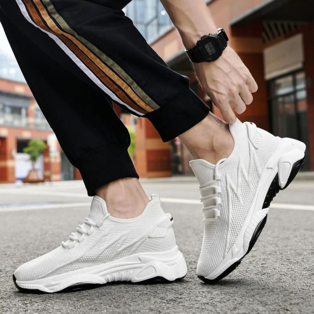 Chunky Urban-Sneaker mit Mesh-Details in Weiß