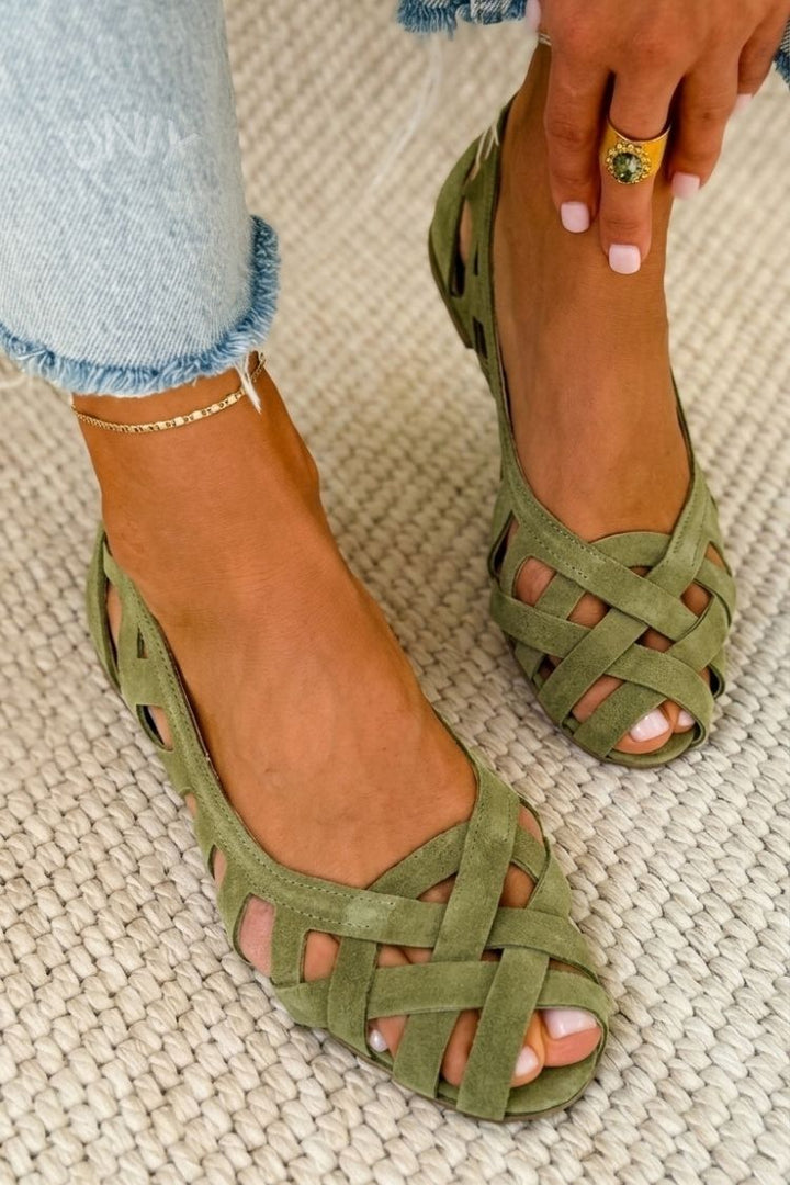Geflochtene Peep-Toe Sandalen in Taupe