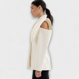 Valeria – Skulpturaler Schulterblazer