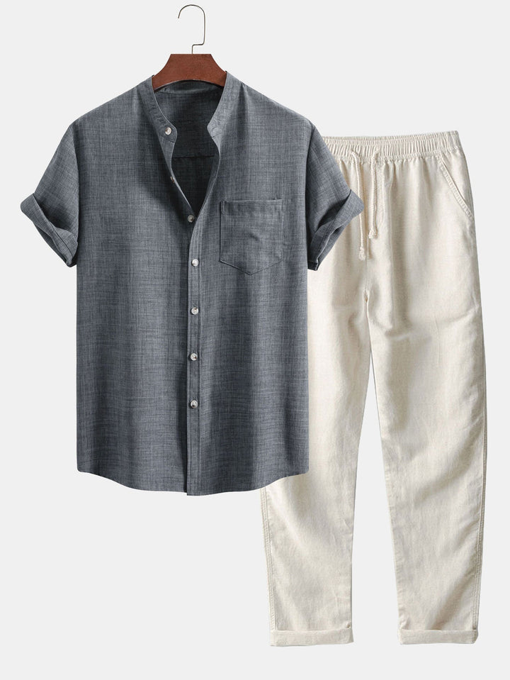 Zweiteiliges Sommer-Set: Stehkragenhemd & Helle Hose
