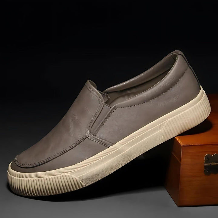 Smart-Casual Leder-Slipper mit geriffelter Sohle