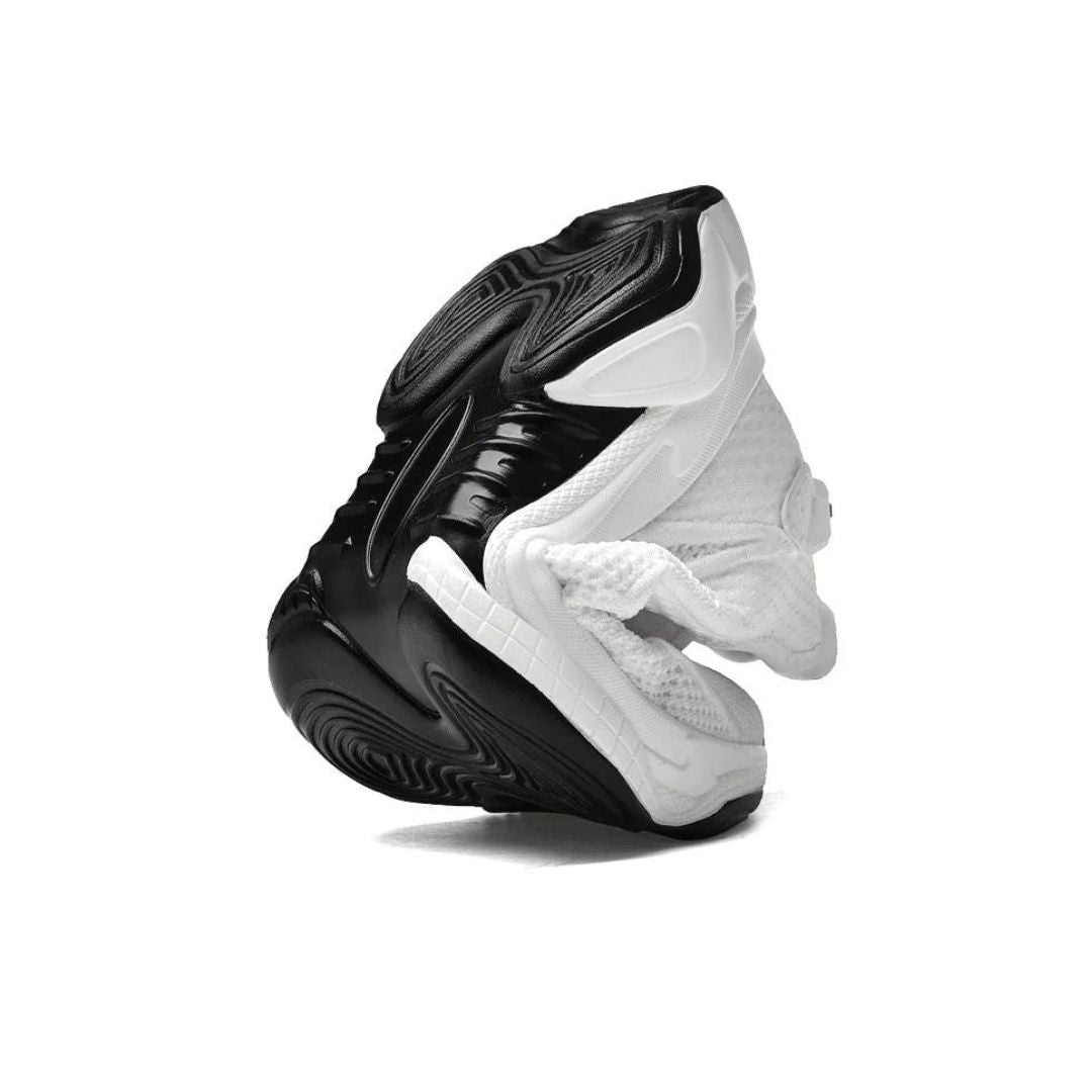 Chunky Urban-Sneaker mit Mesh-Details in Weiß