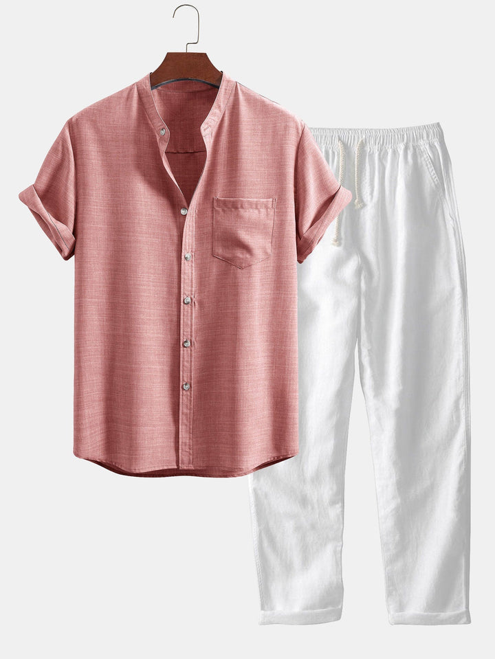 Zweiteiliges Sommer-Set: Stehkragenhemd & Helle Hose