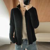 Mila – Strickjacke mit Stehkragen