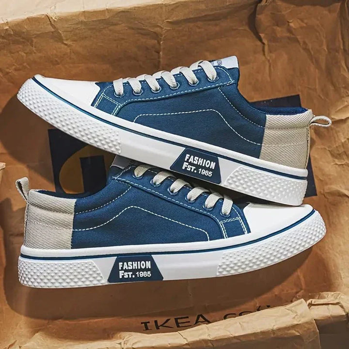 Klassischer Canvas-Sneaker mit Zehenkappe in Sand