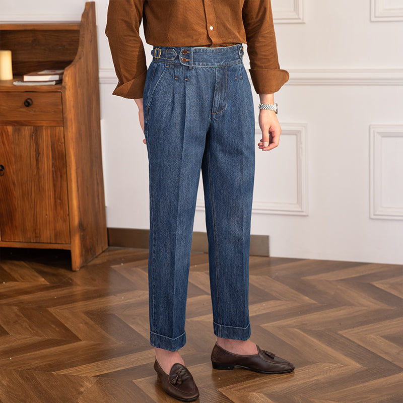 Sartoriale High-Waist Jeans mit Bundfalten in Blau