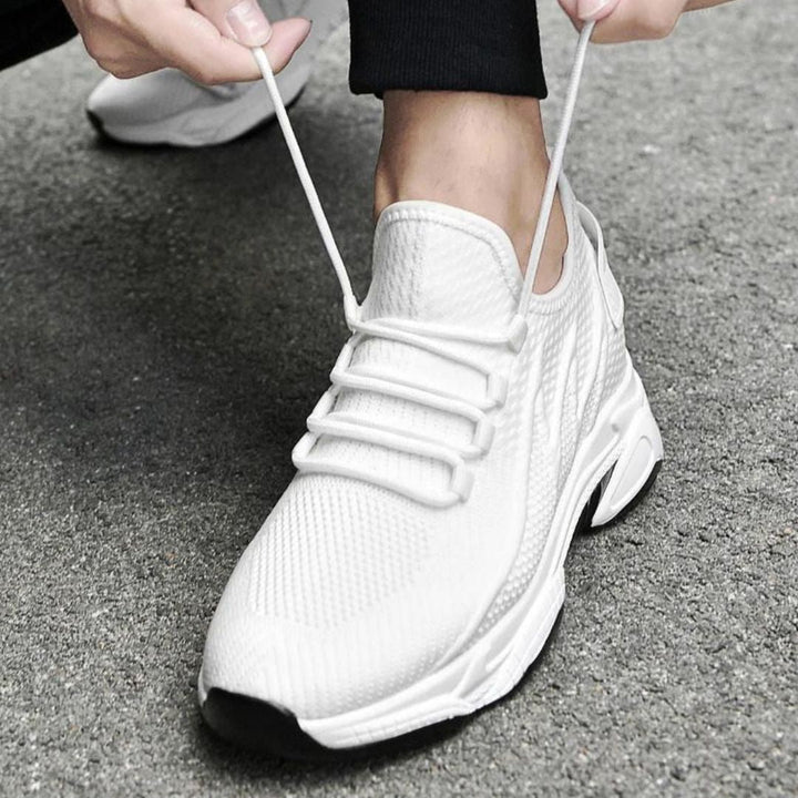Chunky Urban-Sneaker mit Mesh-Details in Weiß
