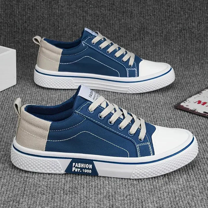 Klassischer Canvas-Sneaker mit Zehenkappe in Sand