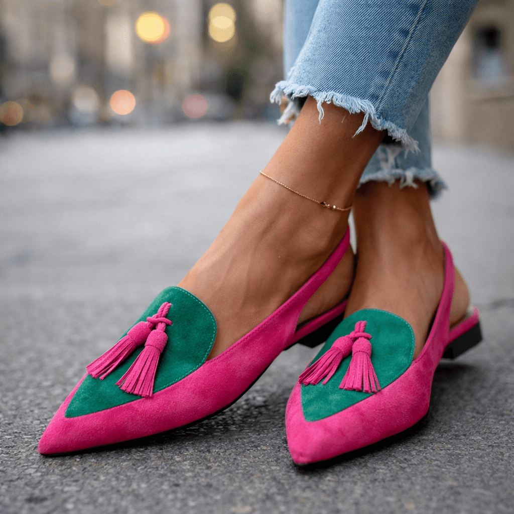 Zweifarbige Slingback-Loafer mit Quasten in Pink und Grün