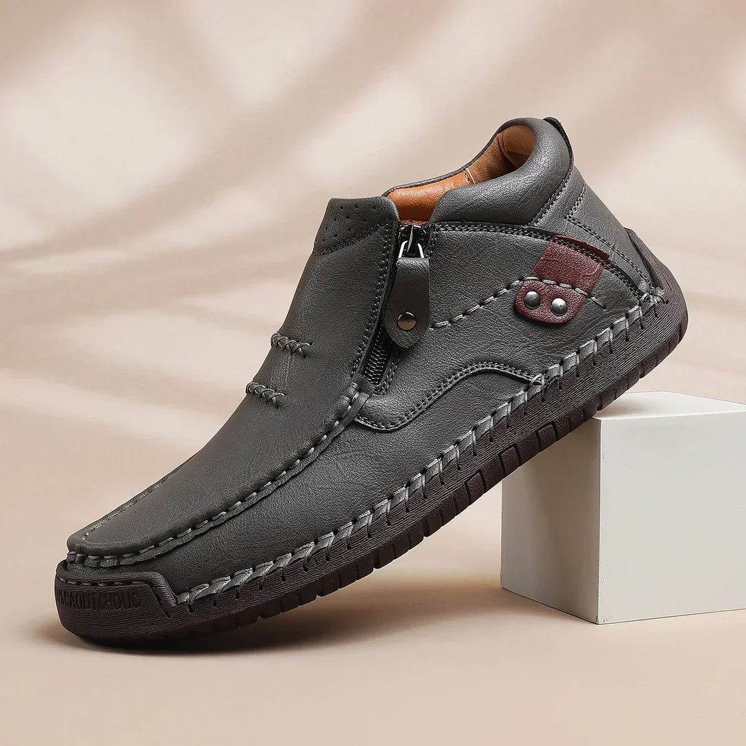 Robuster Casual-Slipper mit Seitenreißverschluss