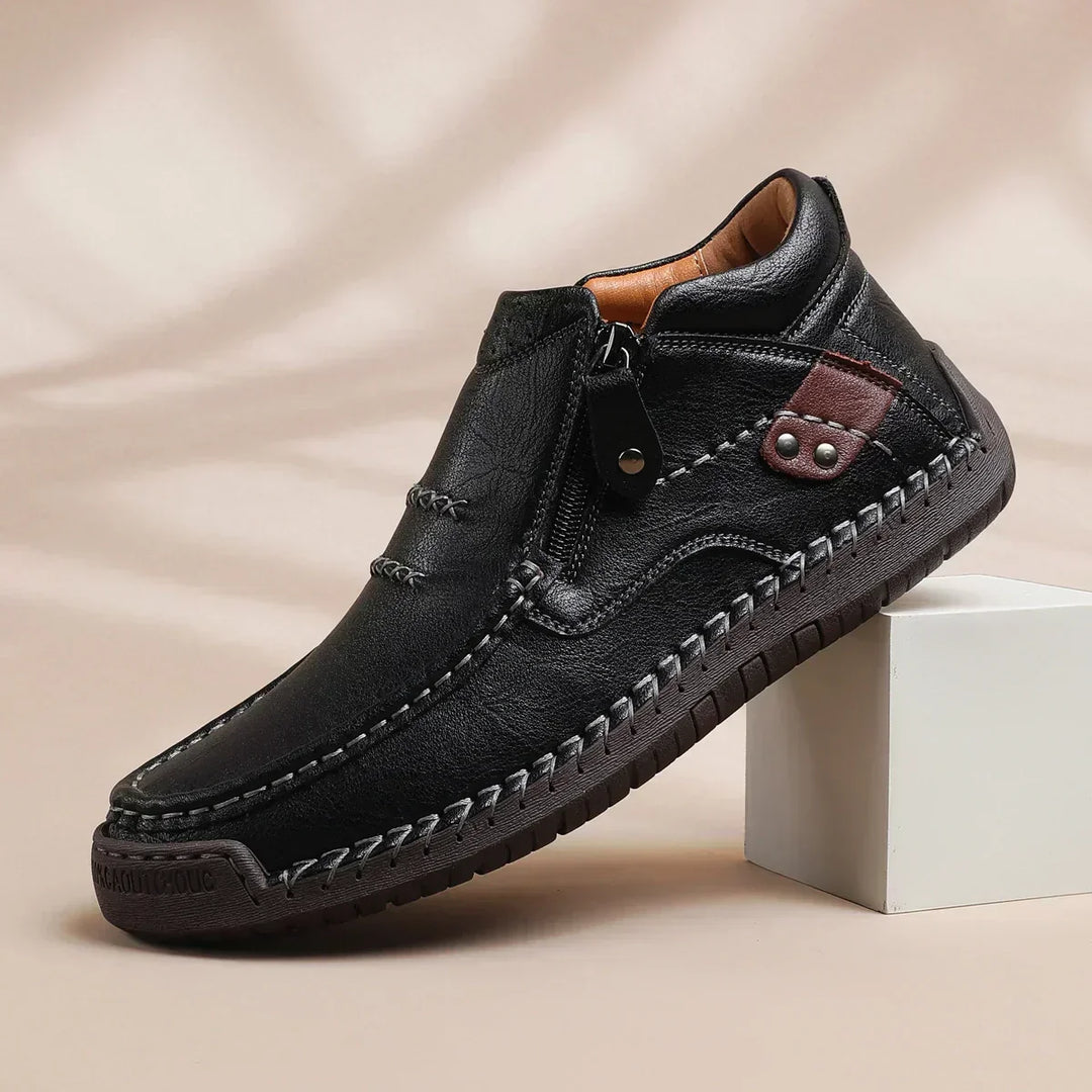 Robuster Casual-Slipper mit Seitenreißverschluss
