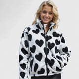 Vea – Teddyjacke mit Herz-Print