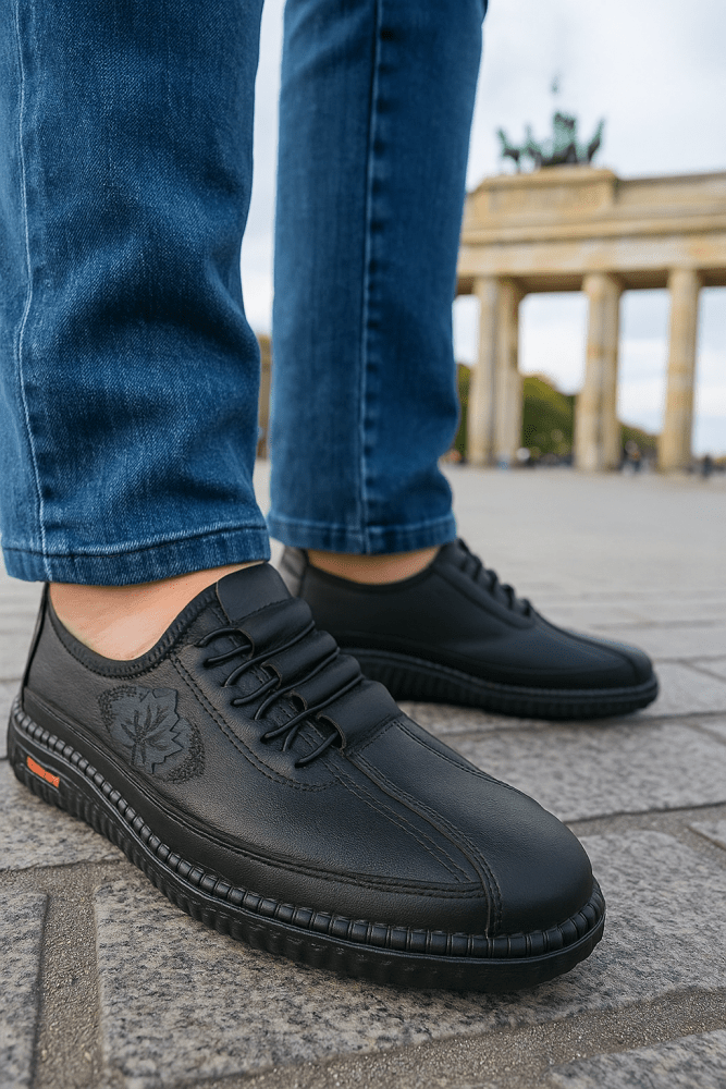 Strukturierter Komfort-Slip-On mit Blatt-Stickerei