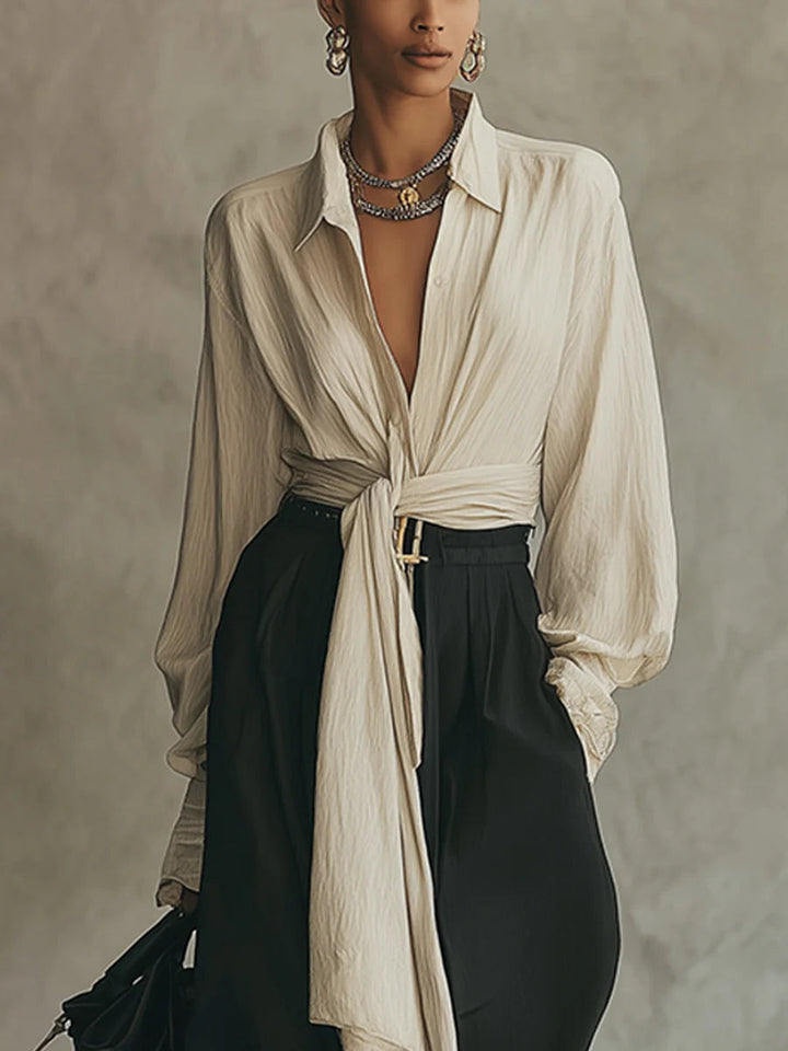 Zweifarbiges Set mit Wickelbluse und Palazzo-Hose