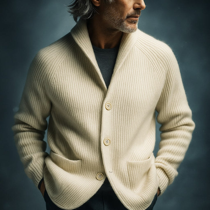 Altrosa Strickjacke mit Raglanärmeln und Knopfleiste