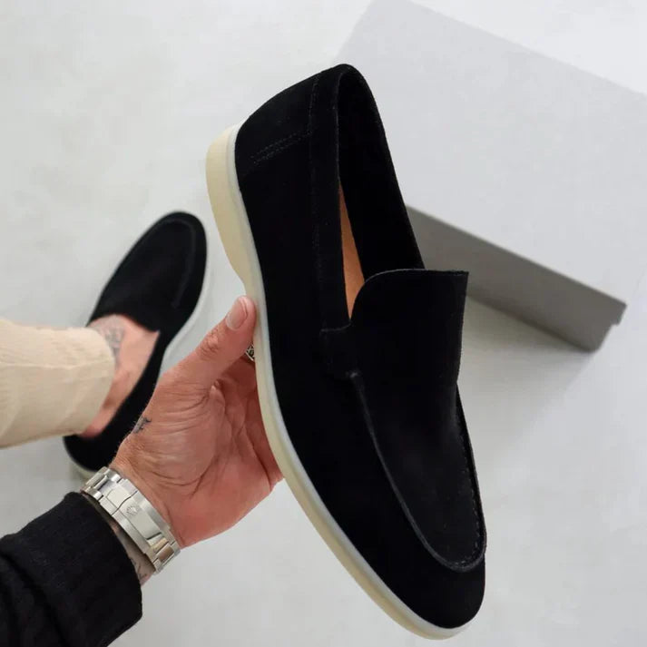 Elegante Herren-Loafer aus Wildleder in Taupe