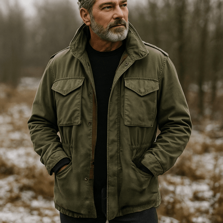 Klassische 4-Pocket-Feldjacke in dunklem Oliv