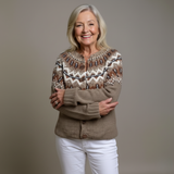 Elvira – Strickjacke in Erdtönen