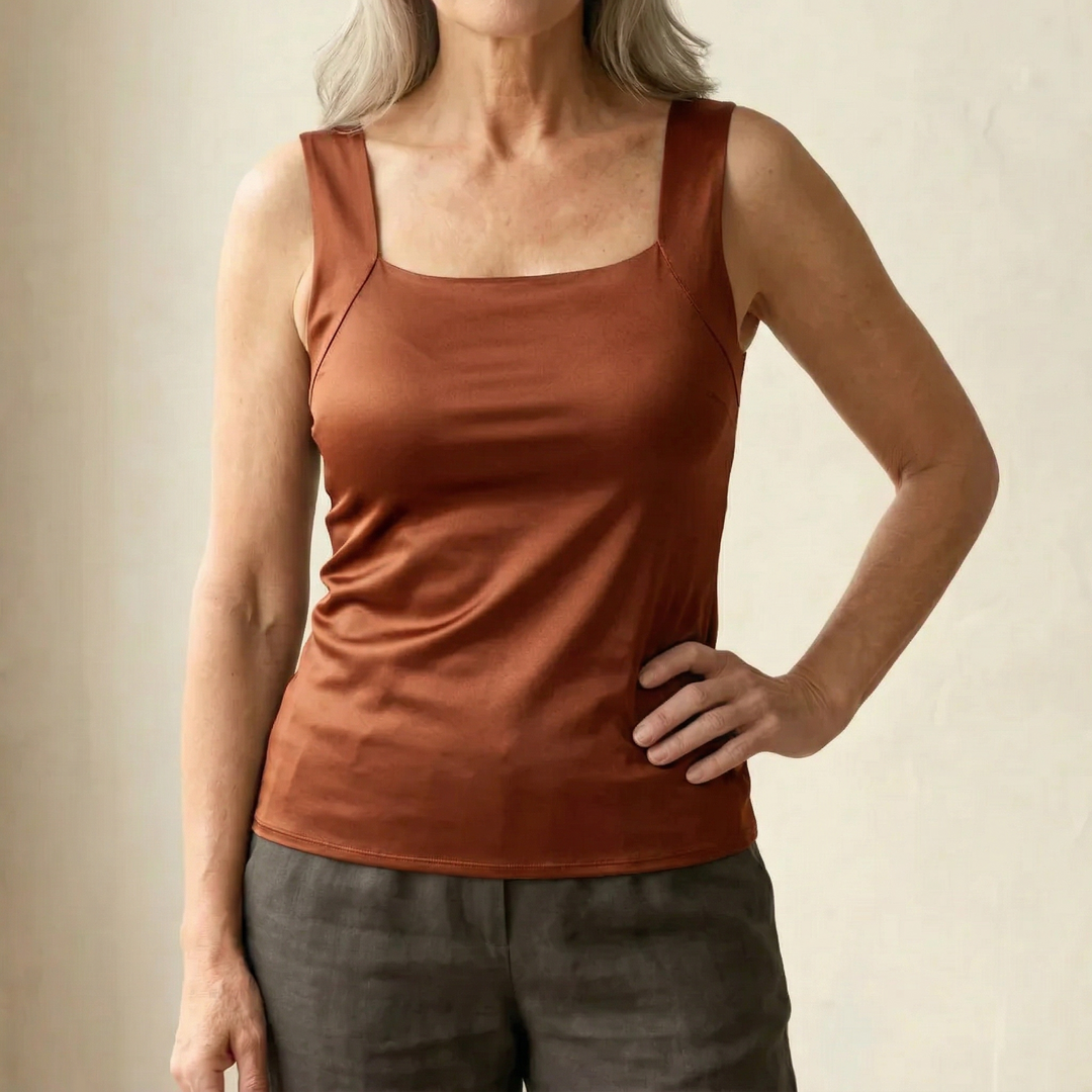 Braunes Damen-Tanktop mit breiten Trägern und Karree-Ausschnitt