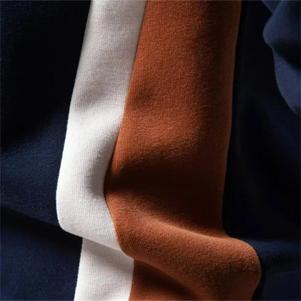 Blaues Sweatshirt mit Colorblock-Details
