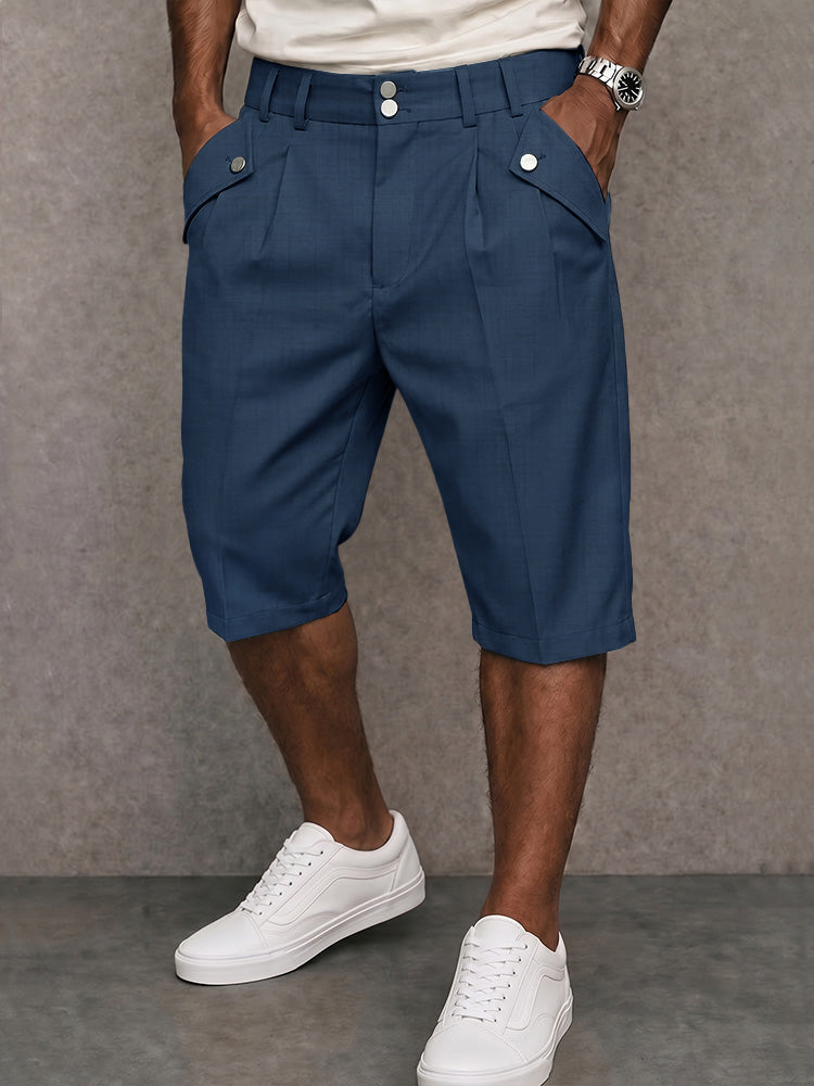 Sartoriale Nadelstreifen-Shorts mit Bundfalten in Anthrazit