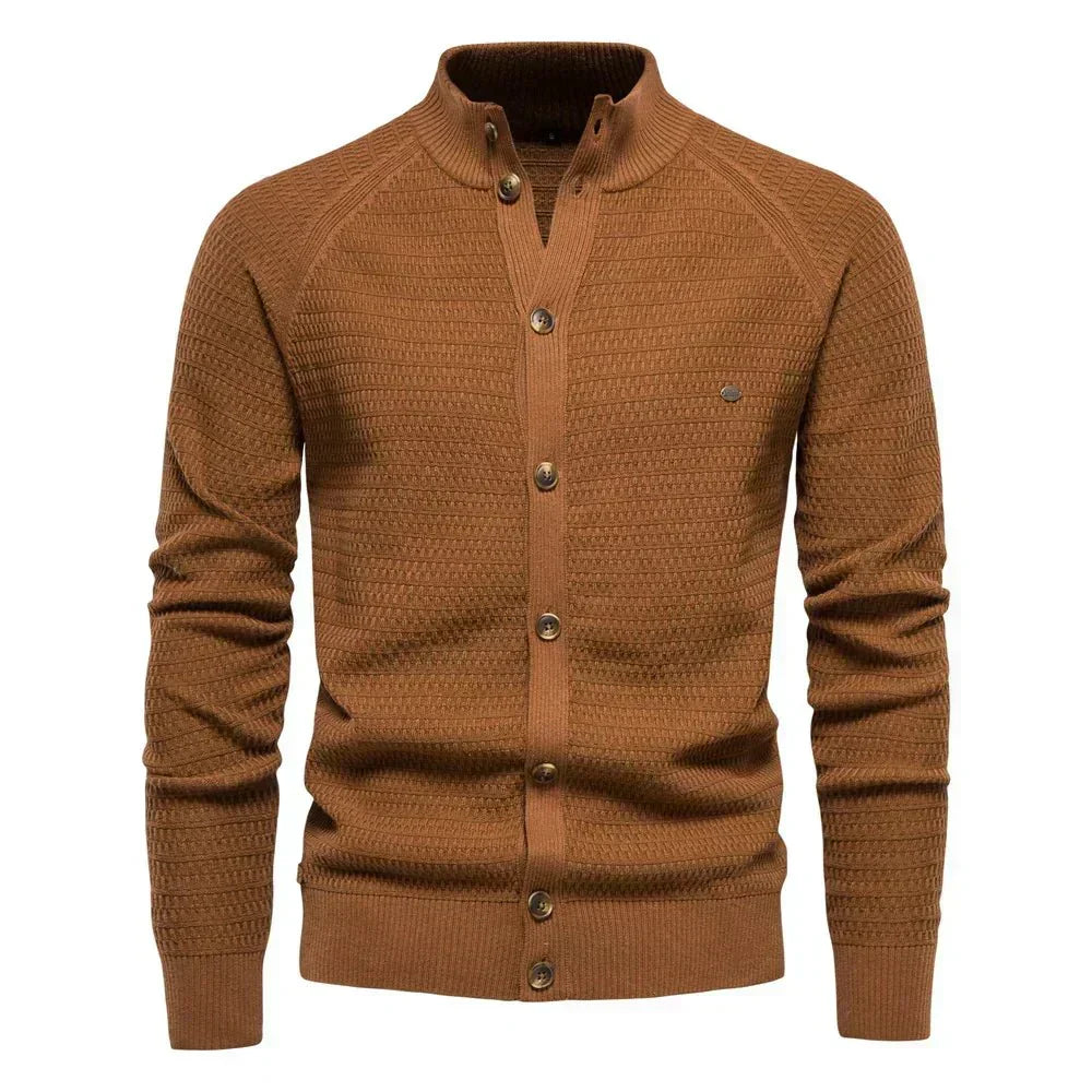 Olivgrüner Stehkragen-Cardigan mit feiner Struktur