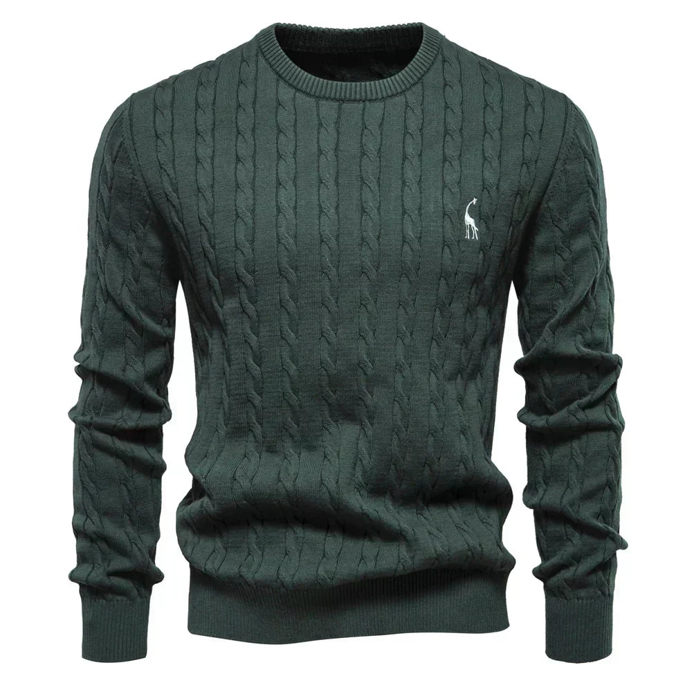 Marineblauer Zopfstrickpullover mit rotem Logo-Detail