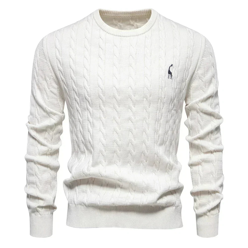 Marineblauer Zopfstrickpullover mit rotem Logo-Detail