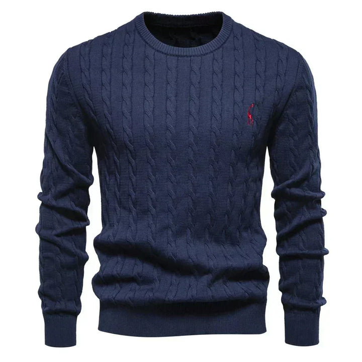 Marineblauer Zopfstrickpullover mit rotem Logo-Detail