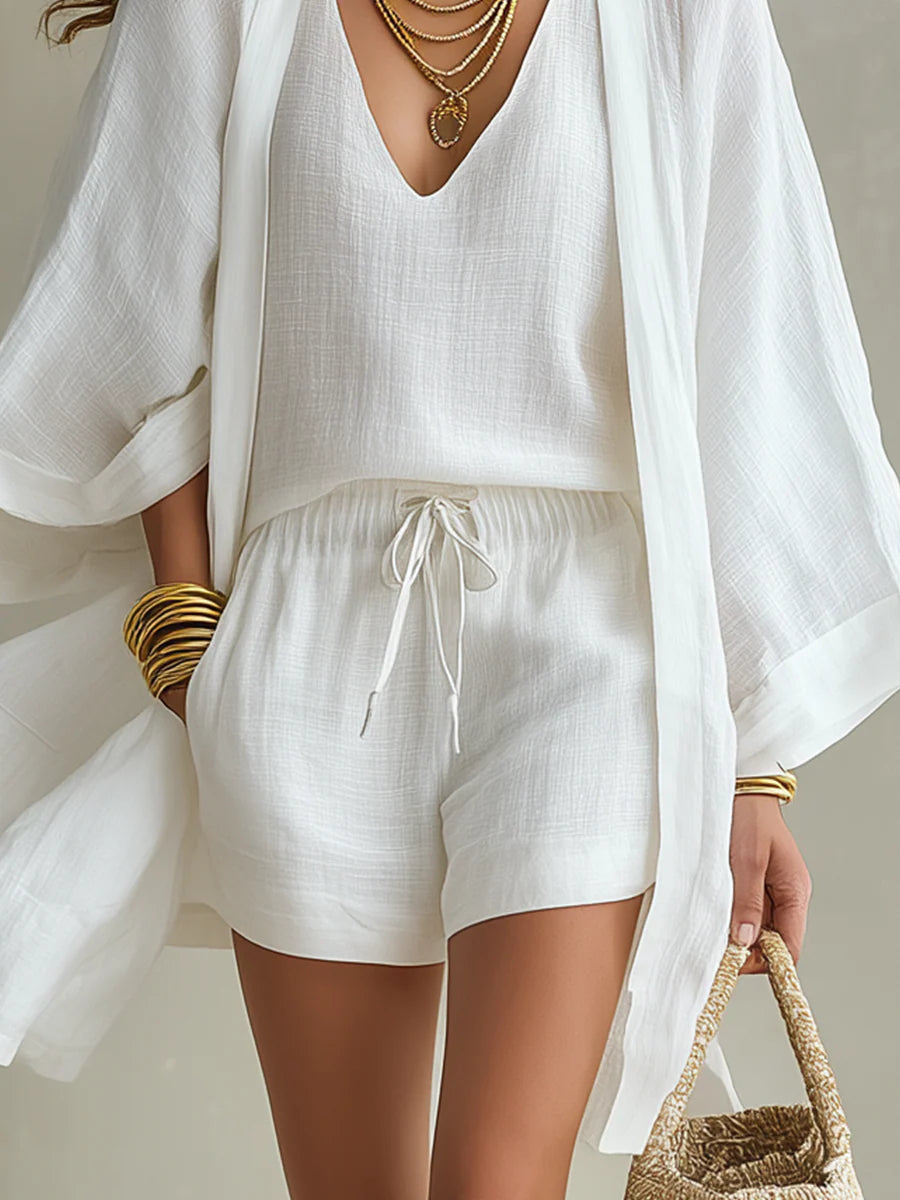 Dreiteiliges Set mit offener Jacke und Shorts