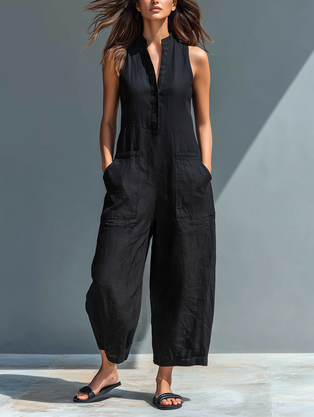 Schwarzer Jumpsuit mit Stehkragen