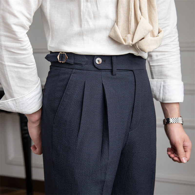 Sartoriale Sommerhose mit Bundfalten in Salbeigrün
